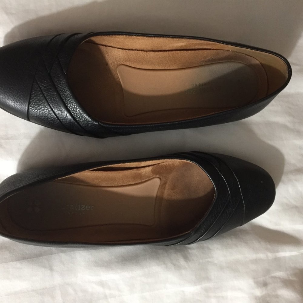 Womens Naturalizer Jaye Flats